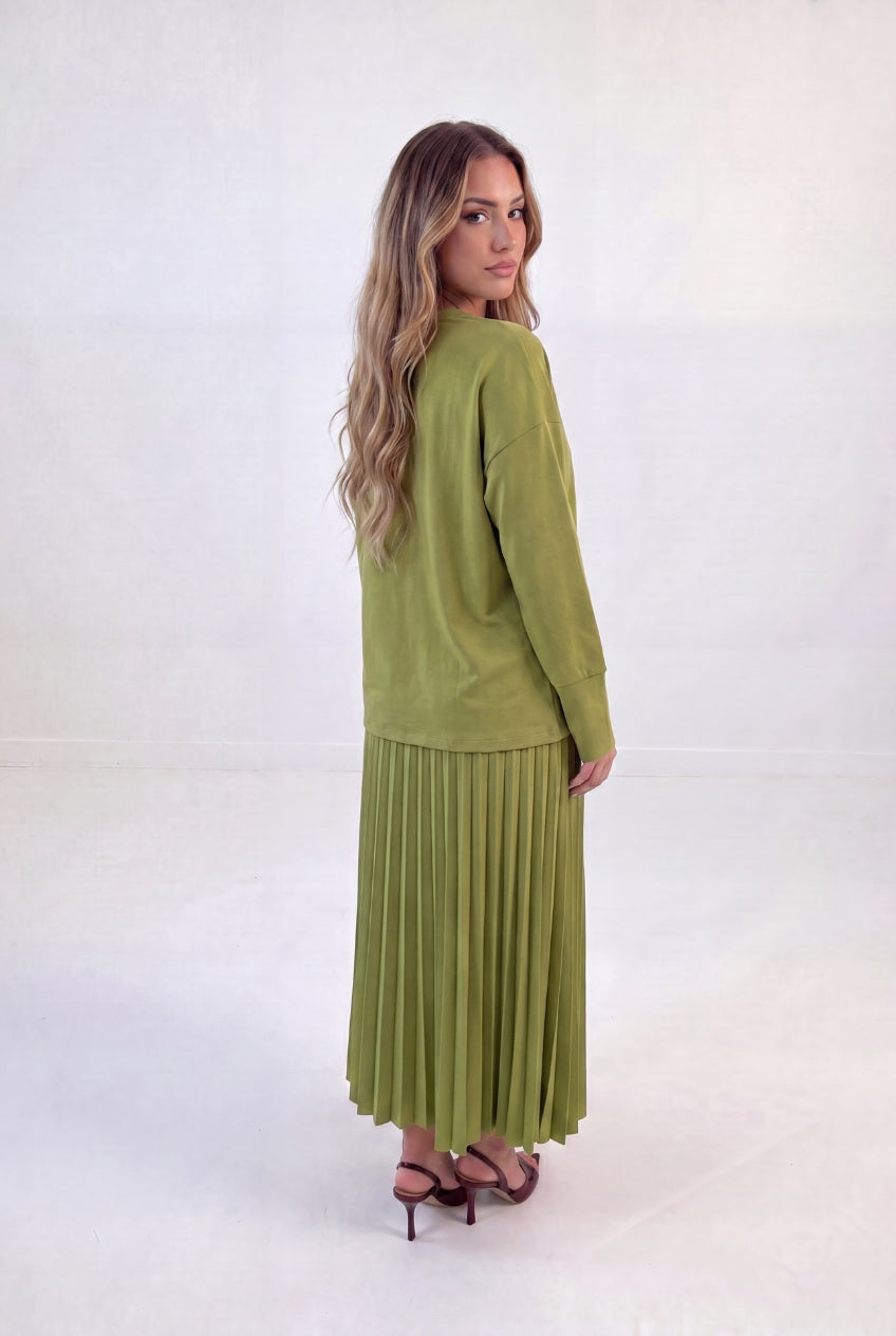 Sweat Top Pleat Skirt Set